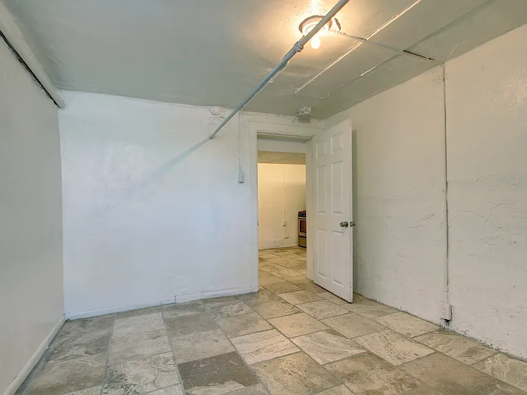 1375 Race St #2 — Photo 5