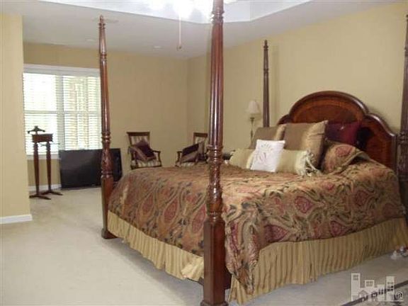 5th image of 4201 Aftonshire Dr