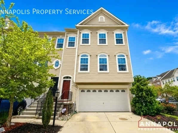 1013 Red Clover Rd, Gambrills, MD 21054