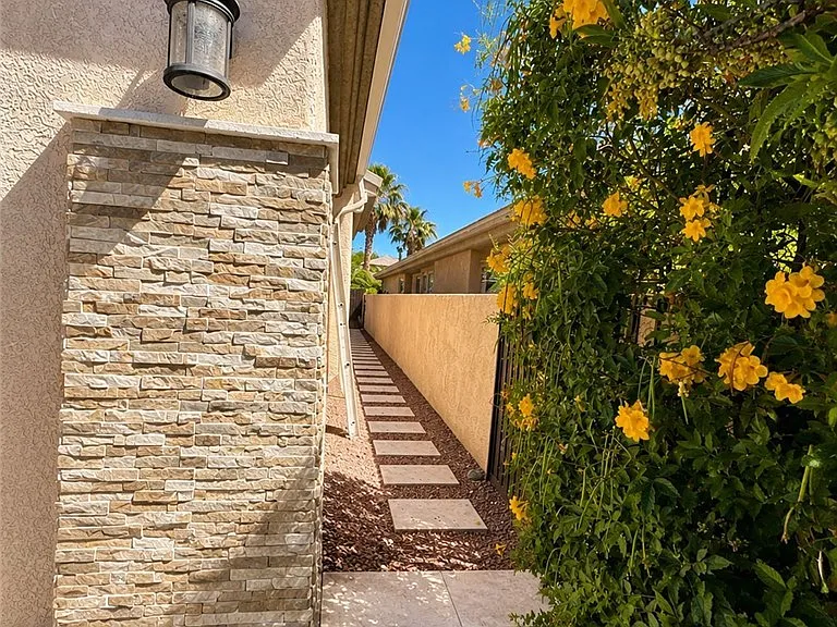 620 Via Linda Ct — Photo 34