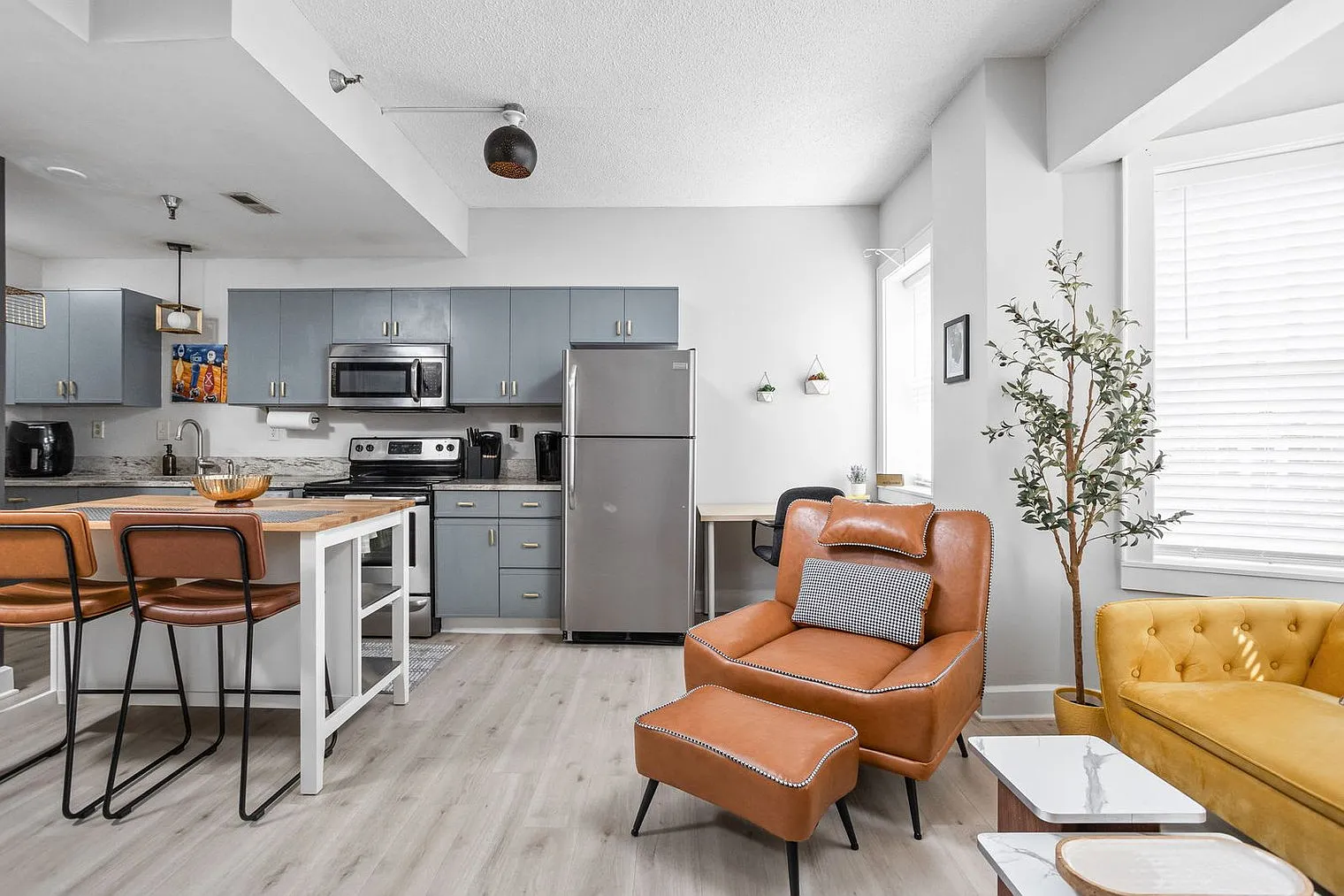 1 bed, 1.0 bath, 505 sqft, $2,034 — Photo 3