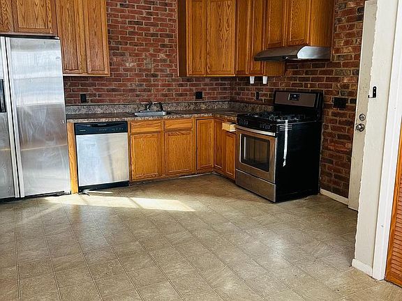 2nd image of 308 Falcon Dr