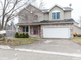 25987 Oak Ln, Ingleside, IL 60041