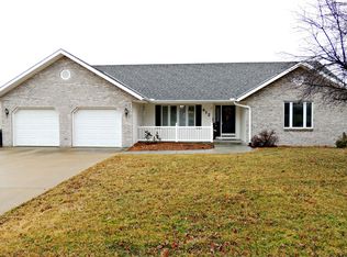 412E E Torrance St, Maryville, MO 64468