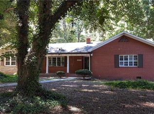 1028 Uwharrie St, Asheboro, NC 27203
