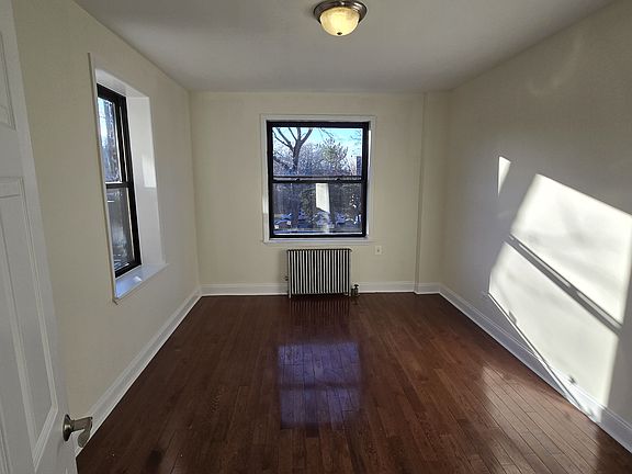 5th image of 2212 78th St