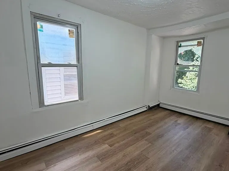86 Spring St — Photo 24