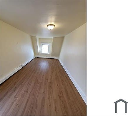 4th image of 460 4th Ave W Floor 3