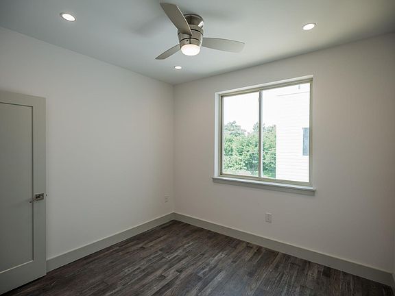 5th image of 3718 Haverford Ave
