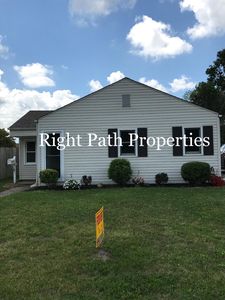 671 Bell Ave, Elyria, OH, 44035