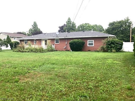 5th image of 1114 2nd St SW