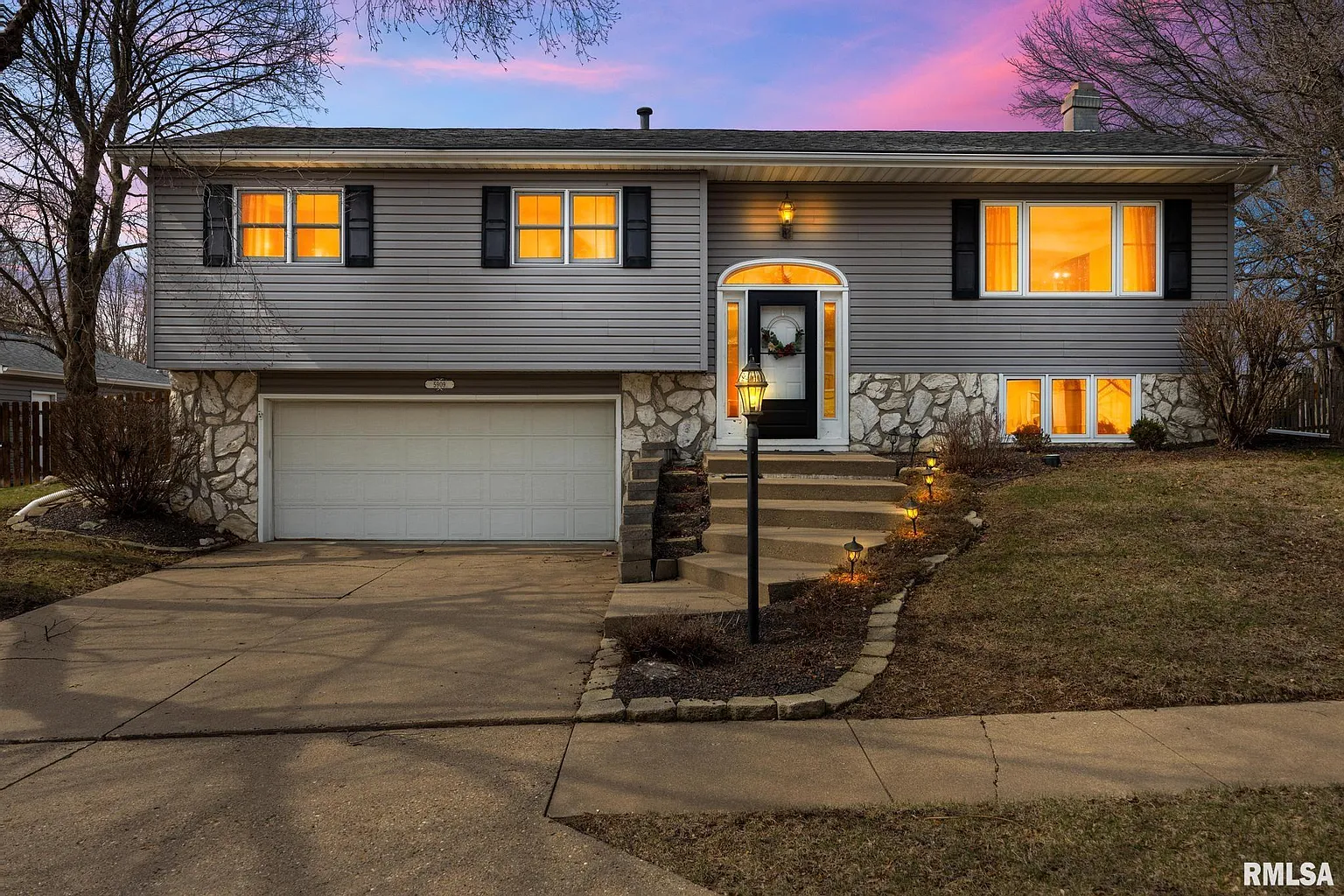 5909 W Ridgecrest Cir photo 1