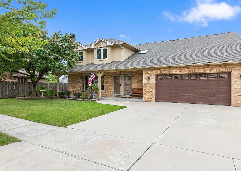 1st image of 5938 W 90th Pl