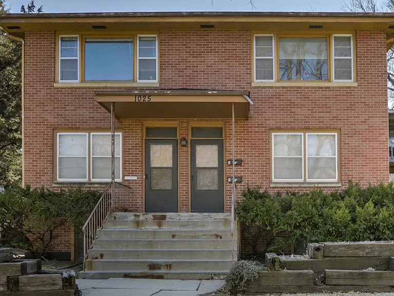 1025 E St — Photo 24