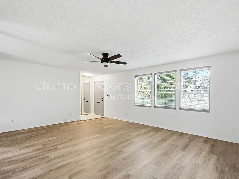 2275 Triway Ln #275 — Photo 8