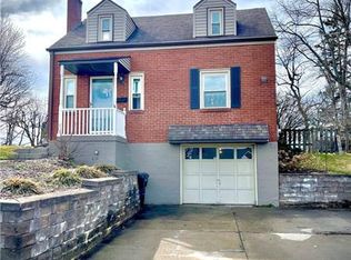 5668 Willow Terrace Dr, Bethel Park, PA 15102