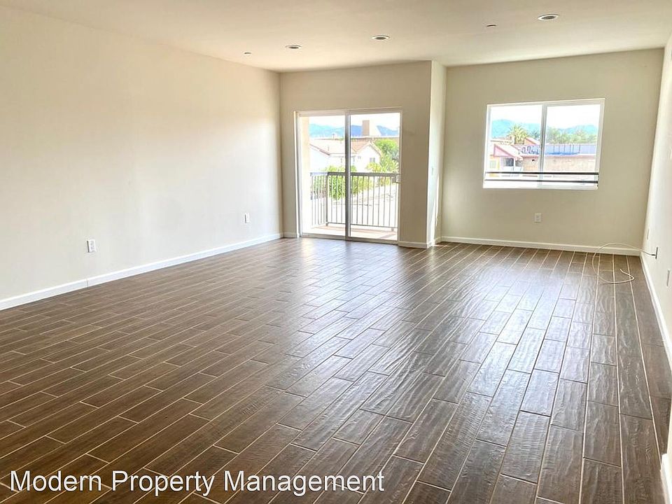 1st image of 9126 Langdon Ave #302