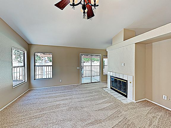 5th image of 926 W Cooley Dr