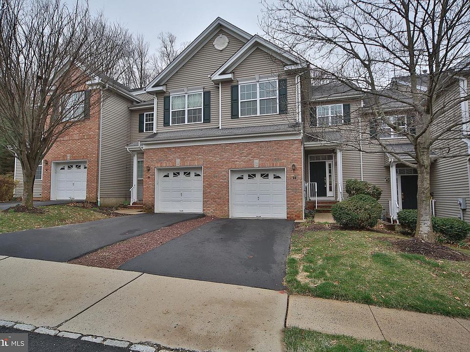 1st image of 46 Hoover Ave
