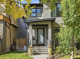 2227 E 26th St SW, Calgary, AB T3E 2A4