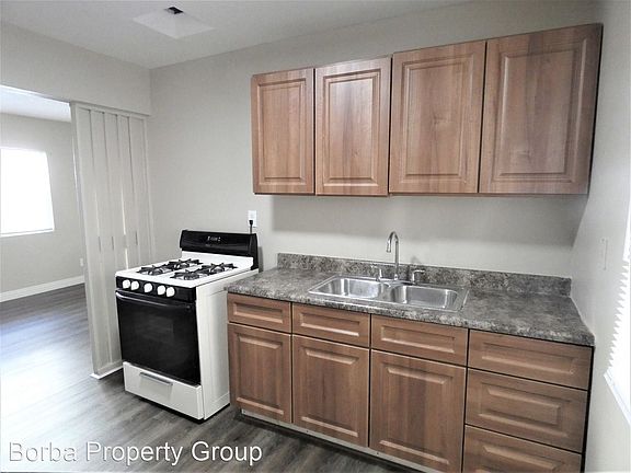 2nd image of 3384 Santa Fe Ave APT 2