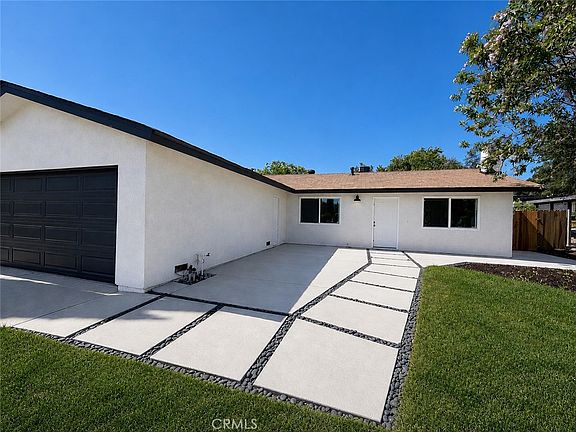 2nd image of 1107 Patricia Ln
