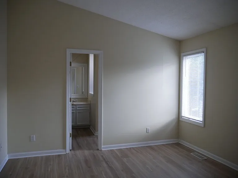 5352 Larch Ct — Photo 7