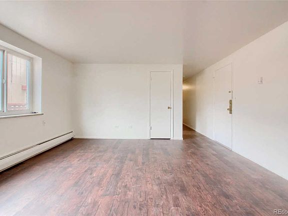 4th image of 1245 N Race St APT 307
