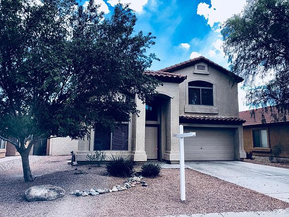 2nd image of 1039 E Palomino Way