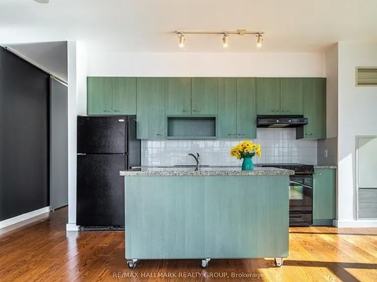 179 George St #1006 — Photo 7