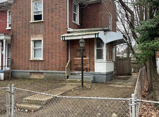 1068 Niagara Rd, Camden, NJ 08104