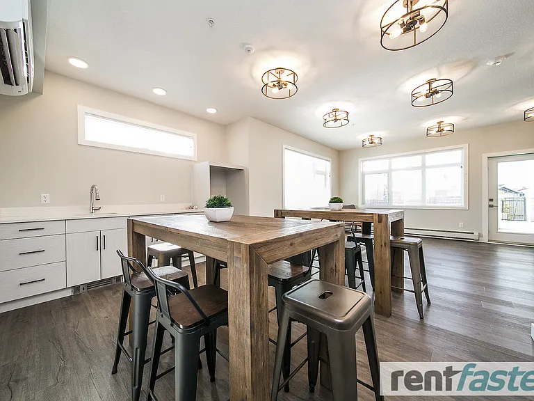 6870 Ad Astra Blvd NW — Photo 8