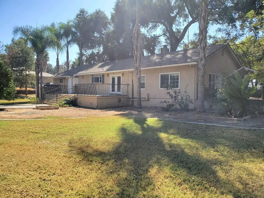 3 bed, 2000 sqft, $2,650 — Photo 4
