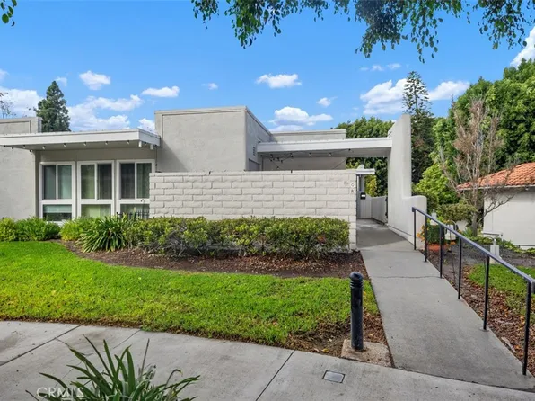 2328 Via Mariposa W APT Q, Laguna Woods, CA 92637