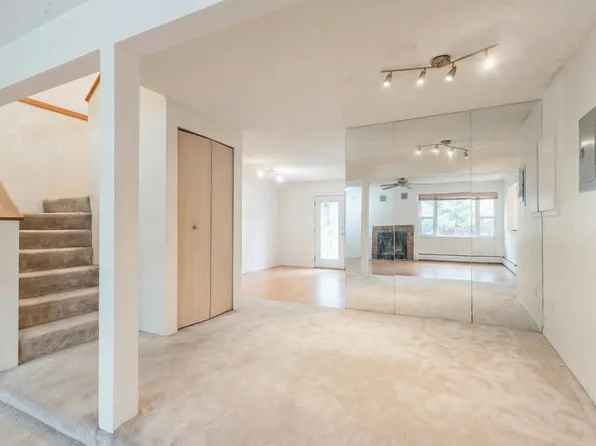 8168 Riel Pl, Vancouver, BC V5S 4B3