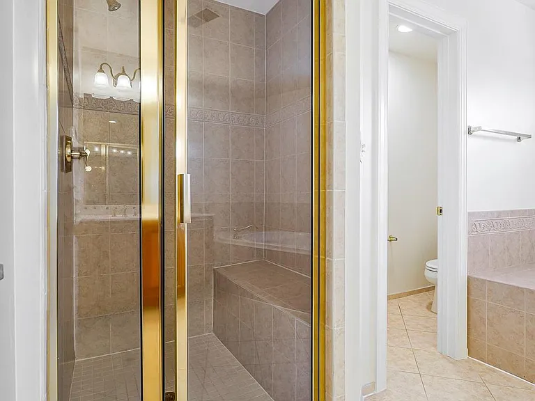7720 Spoleto Ln — Photo 40