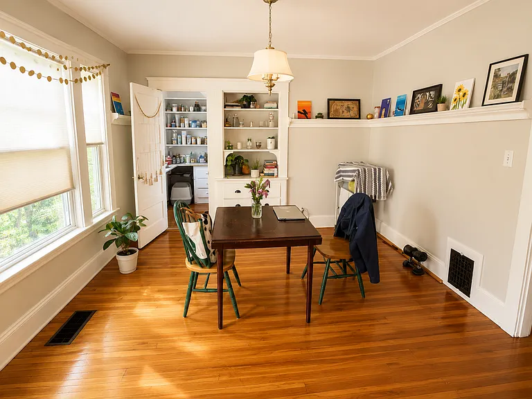 30 Emerson St #A — Photo 4