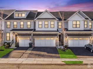 23 Clover Ln, Monroe Township, NJ 08831