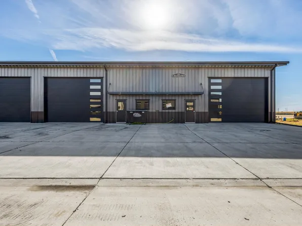 175 Showboat Blvd #2, Hastings, NE 68901