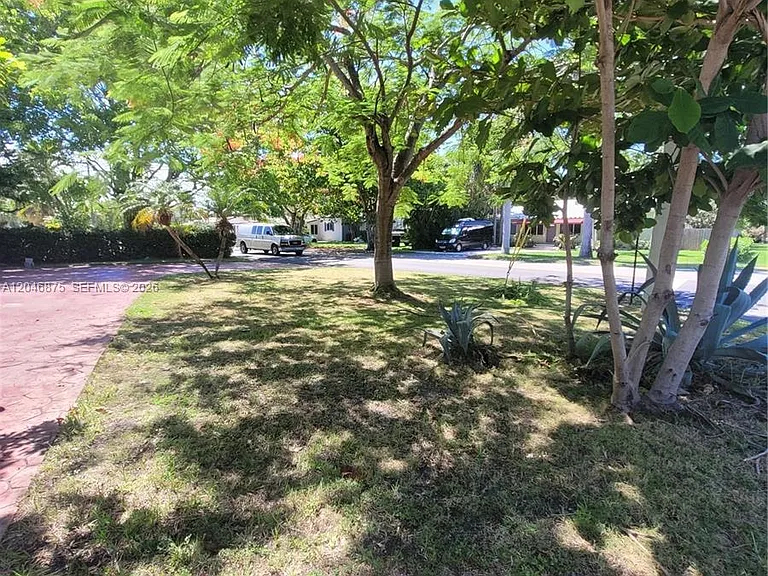 1132 Moffett St — Photo 33
