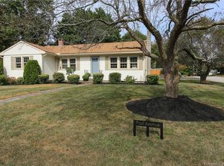 2 Paul Ave, Quinebaug, CT 06262