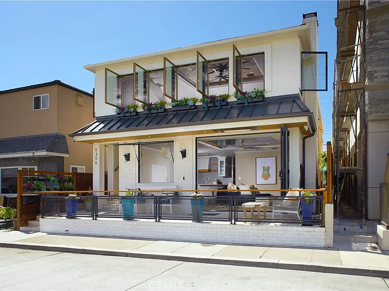 1311 W Bay Ave — Photo 33