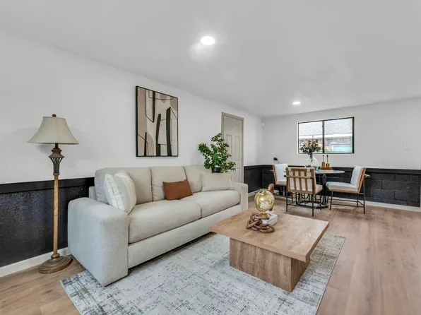 2351 Ash Crescent St, Fort Worth, TX 76104