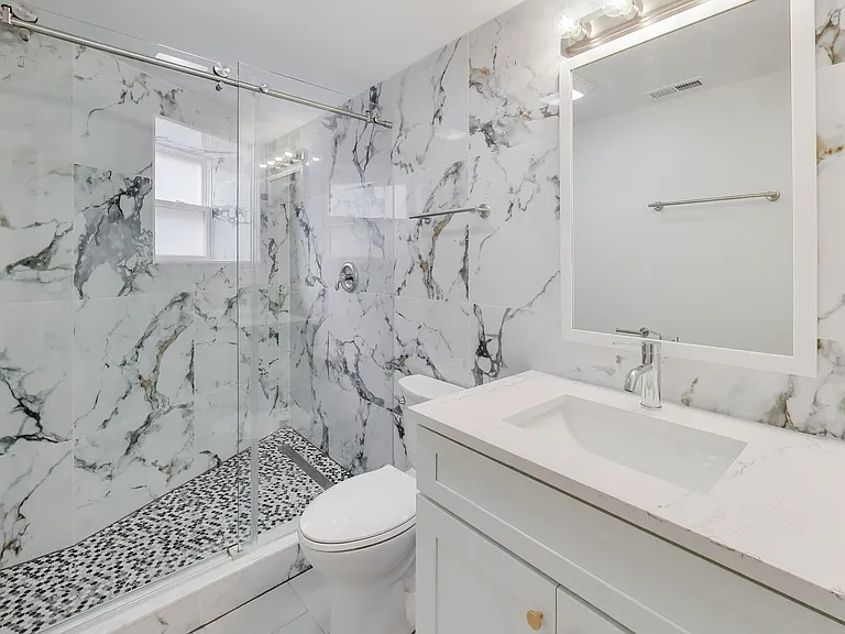 5222 N Christiana Ave #G — Photo 7