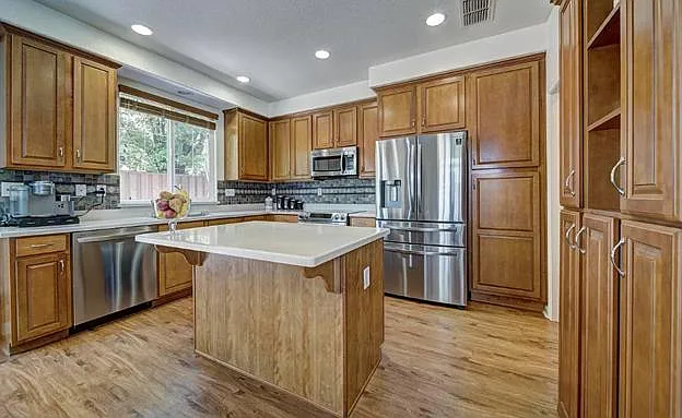 18 Bonack Pl — Photo 5