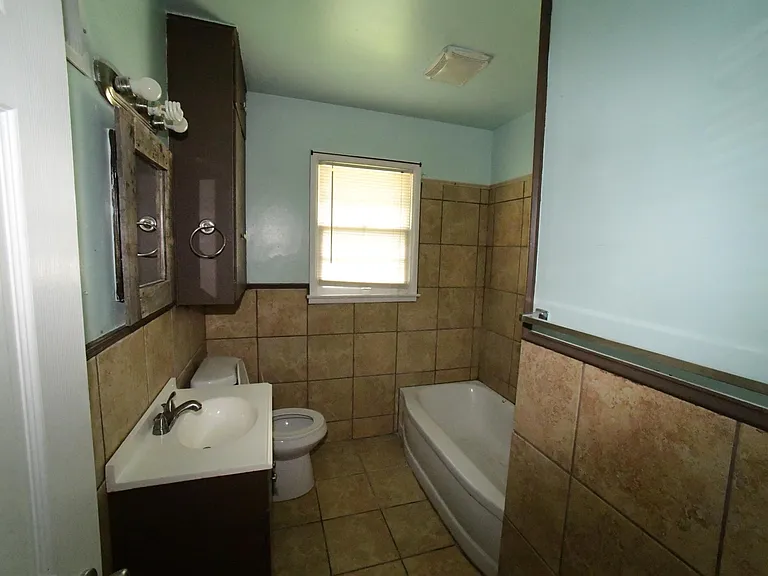 4459 NE Antioch Rd — Photo 7