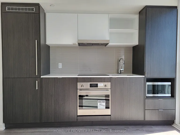 138 Downes St #3210 — Photo 8