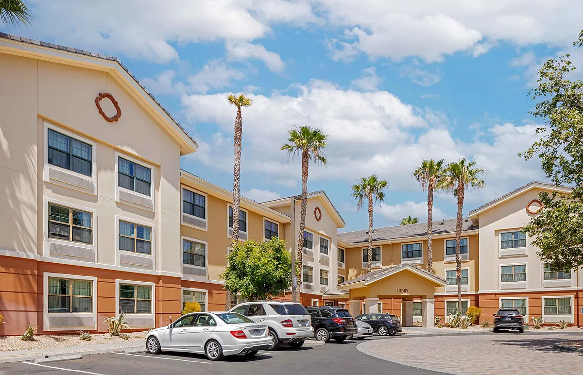 Exterior - Los Angeles - Simi Valley