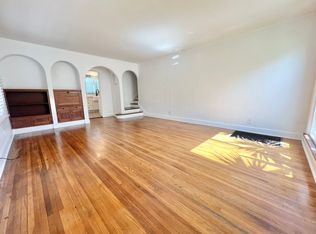 Stunning Ocean & Bay View Two-Story Home on the Long Beach Peninsula, Long Beach, CA 90803