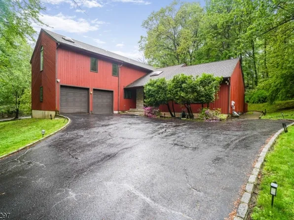 140 Sun Valley Way, Morris Plains Boro, NJ 07950